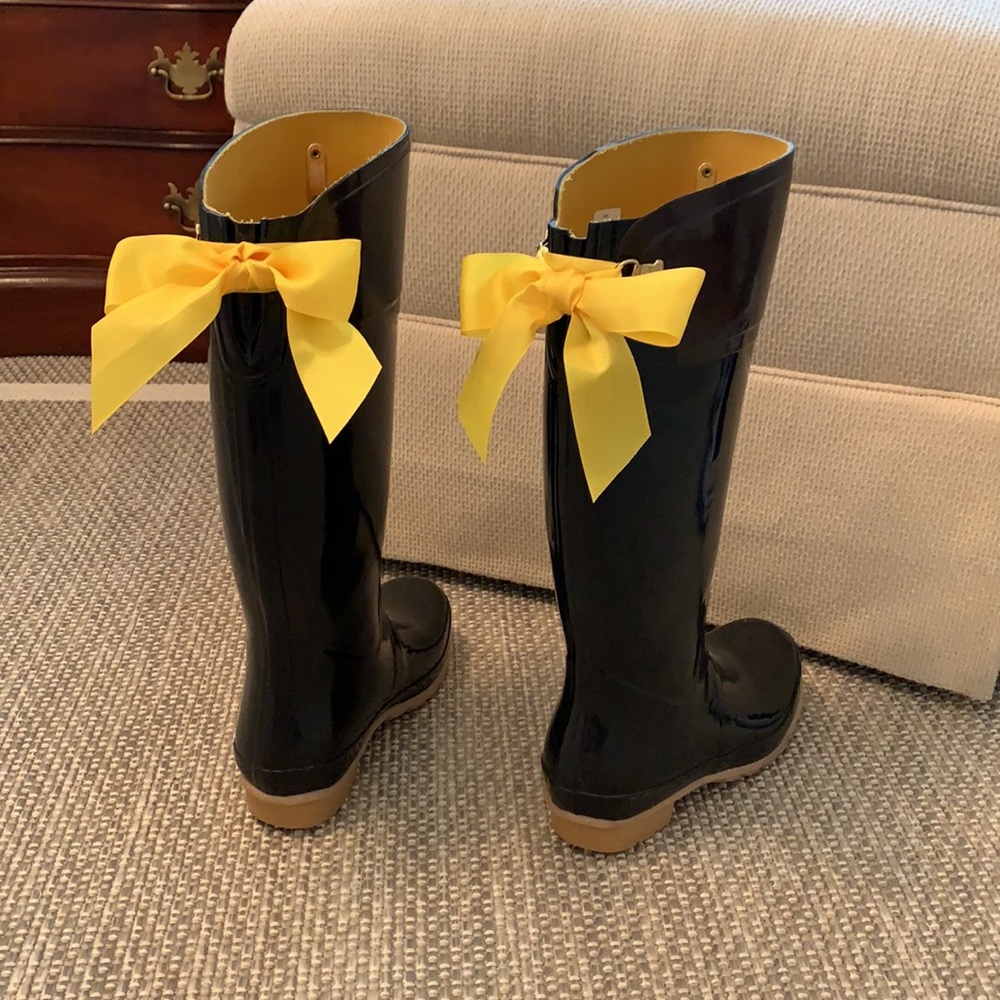 Joules rain boots and brand new boot keeper